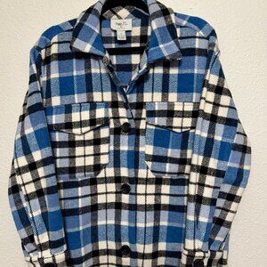 Rue 21 Women's Blue & White Plaid Button Flannel like Shacket Size M